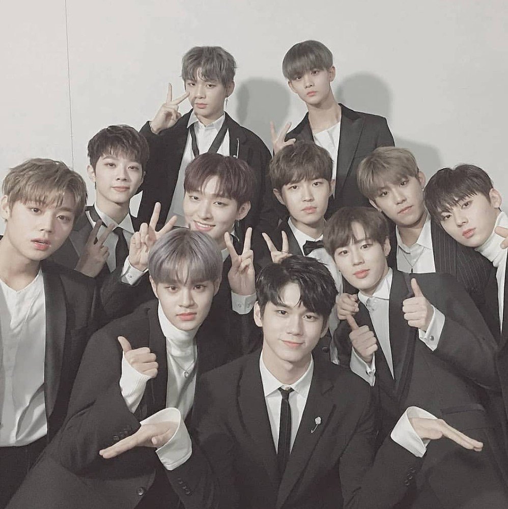 hello_o_future's tweet photo. 🎊Happy 2nd Anniversary Wanna One🎊
My source of happiness
I really miss them so much 😭😭
All I Wanna Do, WANNAONE☝
#TwoYearsWithWannaOne
#우리워너원_이주년_축하해 https://t.co/aJ4Xzl92dy