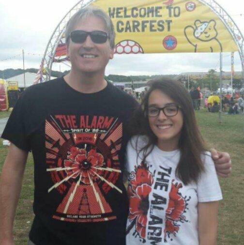 JetCityStu's tweet photo. @GarethJonesTV My daugther, Jesi Stuvek, is attending her first @thealarm concert on US soil, after having seen them at Carfest in 2016. At the stroke of midnight tonight, she turns 21 and can celebrate in style. #sigmashoutout #sigmatour2019 https://t.co/BaExq8Jrrq