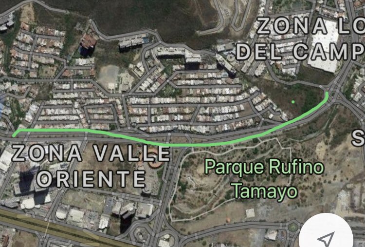 rbenavides95's tweet photo. Hola @SanPedroNL @reforestacion @miguelbtrevino ,
Existe una gran área para plantar árboles en el camellón central de Av. Fundadores (desde batallón de San Patricio el Costco). 
Excelente para reducir el calor de las calles, la ciudad y ayudar a combatir el cambio climático. https://t.co/9gOSW39L75