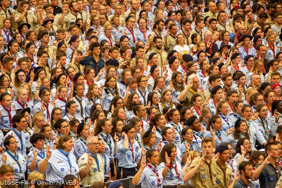 ScoutFSE_Italia's tweet photo. A conclusione di #Euromoot2019 , un canto che "è stato quasi una risposta alle parole di @Pontifex_it , un “Sì” a costruire l’#Europa che il Papa auspica

https://t.co/l3DnWgC7ZZ https://t.co/k2Pj5PqOTM