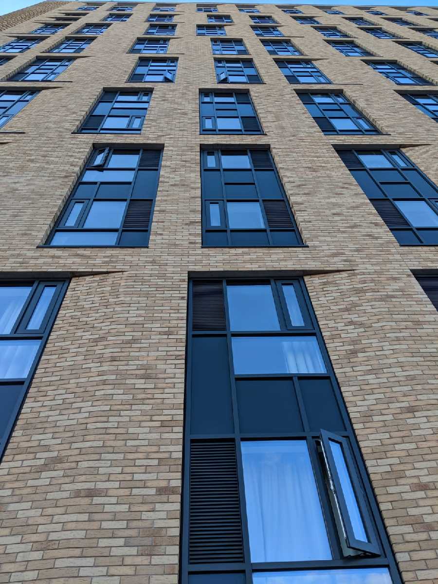 BuildsWeAre's tweet image. Go to ... ItsYourBuild.com/post/1860 to see how Lansdowne House in @LansdowneSite has been given the #SkyHighBirmingham treatment - thanks Matt 
@interserve for getting us up there to capture some stunning views #ConstructionwithCommunity - don&apos;t miss our great feature!