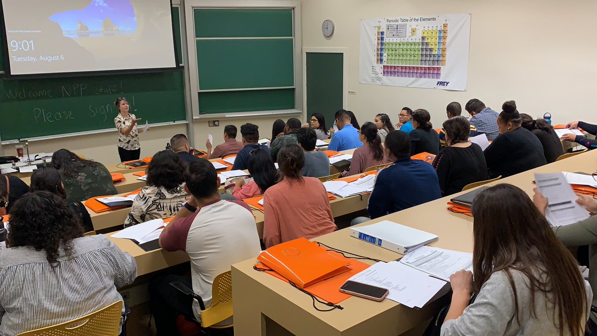 Newly hired <a href="/NPP_Oxy/">Oxy NPP</a> professional staff to work with our new <a href="/LASchools/">Los Angeles Unified</a> partnership schools! #GEARUPWorks #iotriumphe <a href="/GEARUP4LA/">GEAR UP 4 LA 🎓</a>