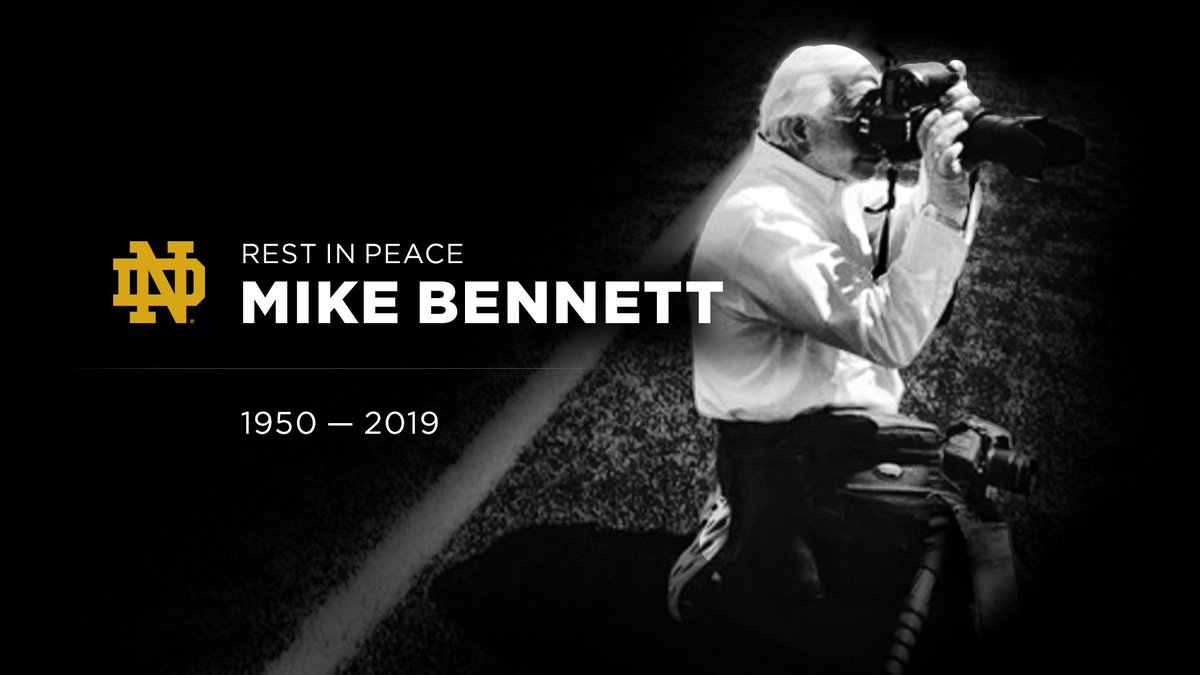 FightingIrish's tweet photo. The Notre Dame Family mourns the loss of our longtime photographer and beloved friend, Mike Bennett. 

We lift our prayers for the Bennett family and all who loved Mike as we celebrate the many memories he left us.

🔗 https://t.co/y9qRota3pz https://t.co/107nUD7iAE