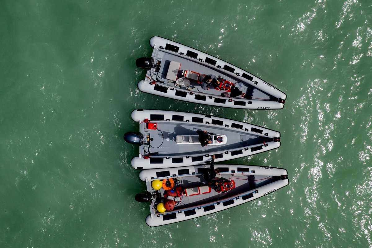 BoatsBravo's tweet photo. Sokkal tágasabb mint gondolnád./
The Bravo 6.0 is much more bigger than you think:) #bravoboats #thenewgenerationrib #coachboat #supportboat #juryboat #pressboat #sailing #RIB #motorboat #suzukimarine #yamahamarine #balaton https://t.co/DzvGw4VE4b