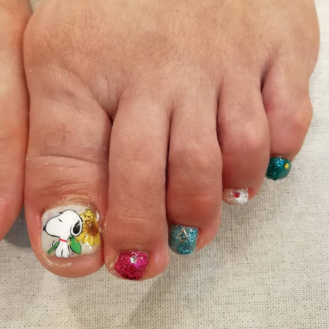 Erie S Nerd Nails 在 Twitter 上 お客様ネイル ハンドもフットもスヌーピー 8月10日スヌーピーの日という事を初めて知った ムーミンの日と1日違い ありがとうございました アイス食べたくなった ネイル 痛ネイル 模写 スヌーピーネイル スヌーピー