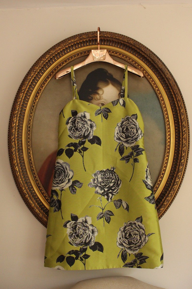 Green Rose pencil dress
tinyurl.com/y2a4b8rr