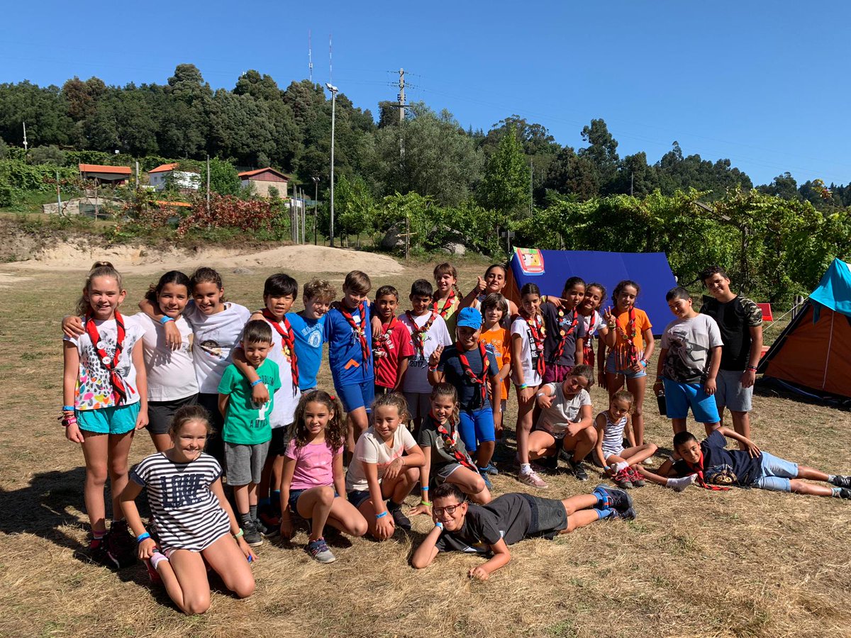 Aguere70's tweet photo. ¡Campamento de Verano!
Mientras los rovers siguen caminando hacia Santiago, el resto de unidades disfrutan del campamento en todo su explendor.
#Aguere70 #SentimientoAguere #RojoyNegro #Aguereporelmundo https://t.co/Fs6mckmwyx