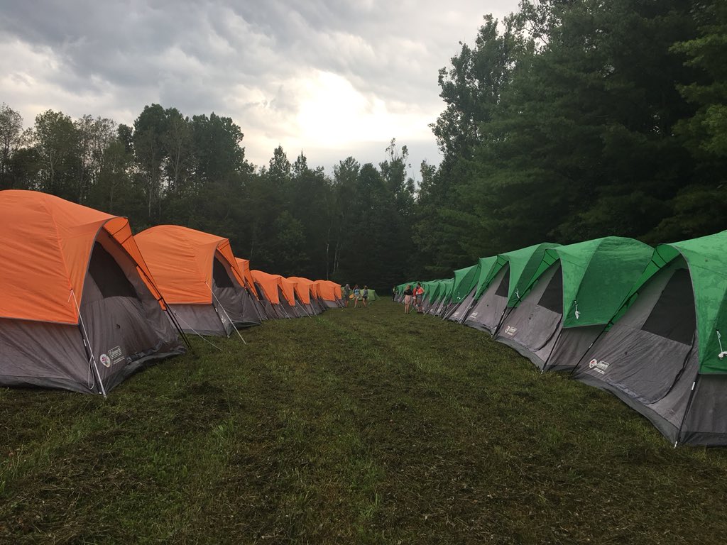 Yesterday the Fluffy Dragons crossed the border to Canada! 🇨🇦 we arrived in Burlington at 10 last night (now renamed bug city🦗) tents got put up and we were greeted with grilled cheese sandwiches!🥪🇨🇦🇬🇧 #WSJ2019 #CANADA #JamboJourney @ukcontingent