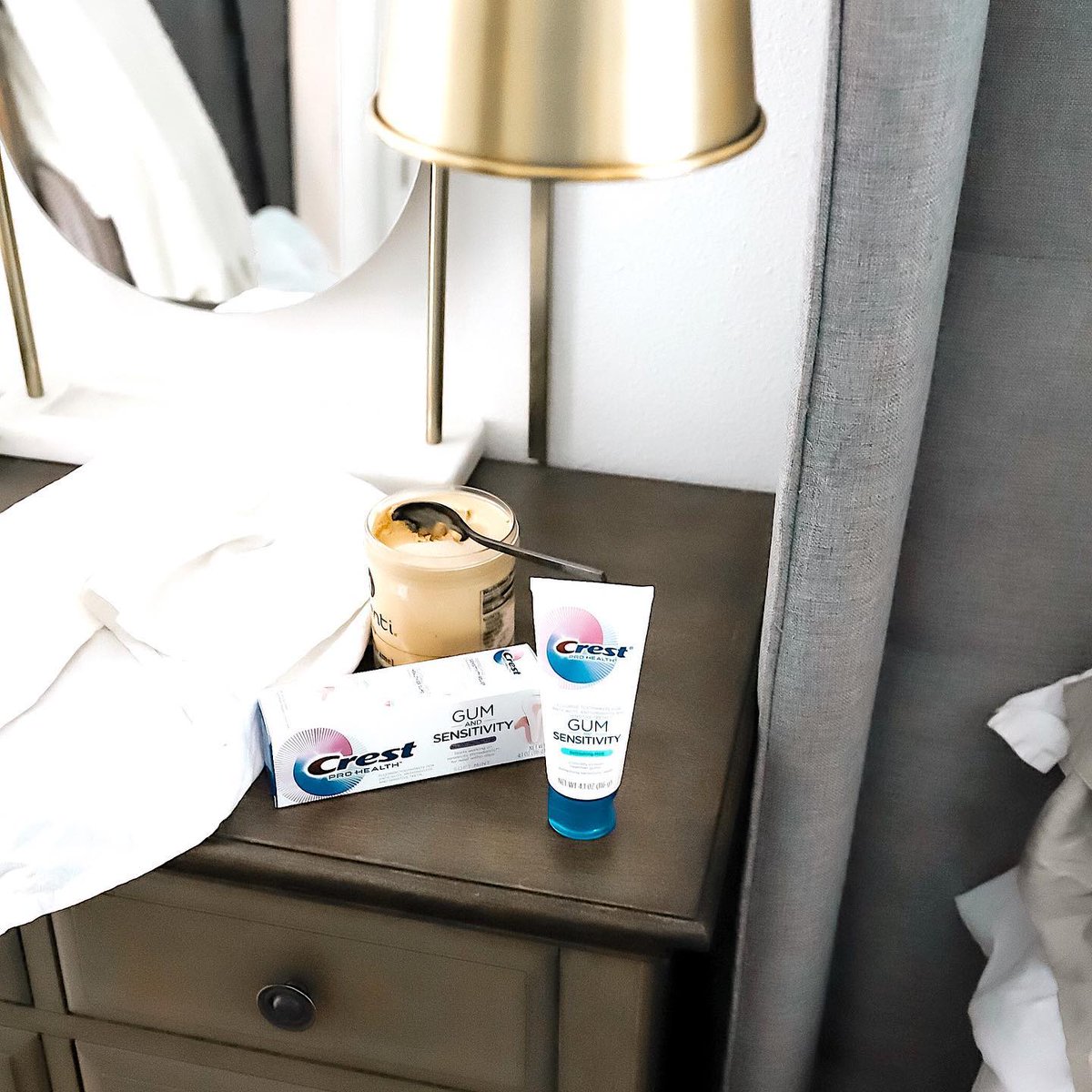 tabithablue's tweet photo. #AD @Crest — letting me indulge cravings one pint at a time! With the new Crest Gum and Sensitivity I don't miss out on my hot + cold faves. Research shows over 50% of Americans suffer from tooth sensitivity #AvailableatTarget #CrestSmiles #SoLongSensitiveTeeth #NoMoreMissingOut https://t.co/SOAkQAb5Vy