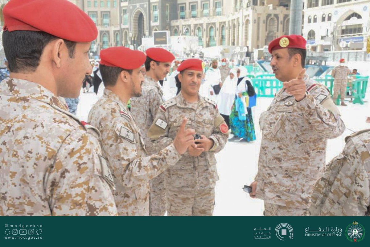 وزارة الدفاع Auf Twitter قائد سلاح الشرطة العسكرية الخاصة للقوات البرية يتفقد قوة الواجب المشاركة في الحج Https T Co Fivdhlvpzp العالم في قلب المملكة شعائر آمنه بقوات مخلصة Https T Co Rlum9sxekp