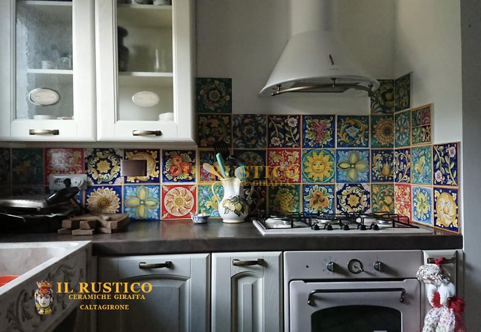 Ceramiche Il Rustico on Twitter: "Ecco cosa si può realizzare con i nostri  #patchwork con #piastrelle in #Ceramica #decorate #top in #pietralavica!  #tiles,#ceramics,#kitchen,#washbasins, #table,#fountains,#sinks,  #testedimoro,#Caltagirone,#ilrustico ...
