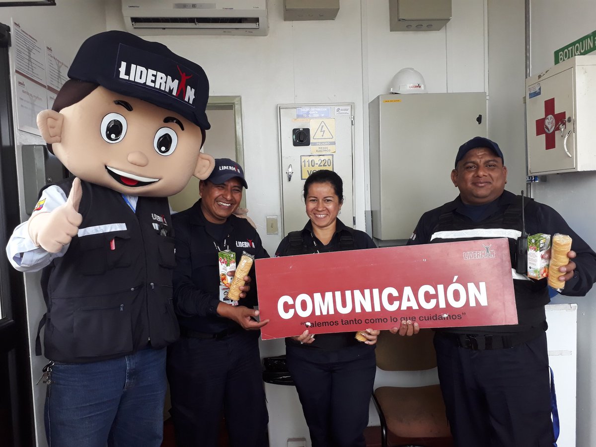 jeremysolis93's tweet photo. #SomosLiderman Seguimos recorriendo las Unidades de nuestros Liderman, compartiendo un refrigerio con ellos, conversando de los temas de GTH #AmaTrato #AmaCrece y estando cerca de ellos. @negreteate @mari_eaa @LidermanOficial 😎💯 https://t.co/HZfrMwTjOz