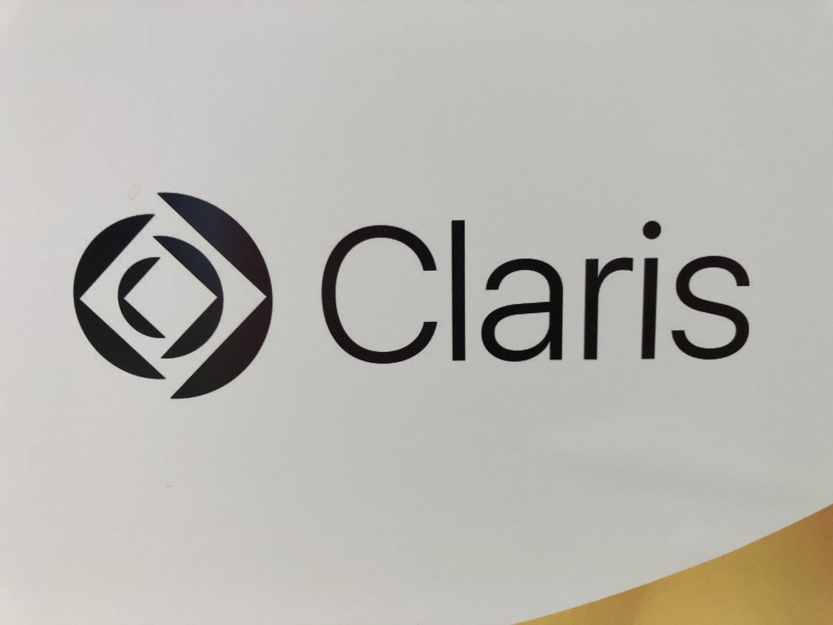 MyDBSolutions's tweet photo. #OldSchool #NewSchool 

#Claris @ClarisOfficial #FileMakerDevCon 
#FileMaker #FileMakerDevCon2019 https://t.co/KxUUpUMFPM