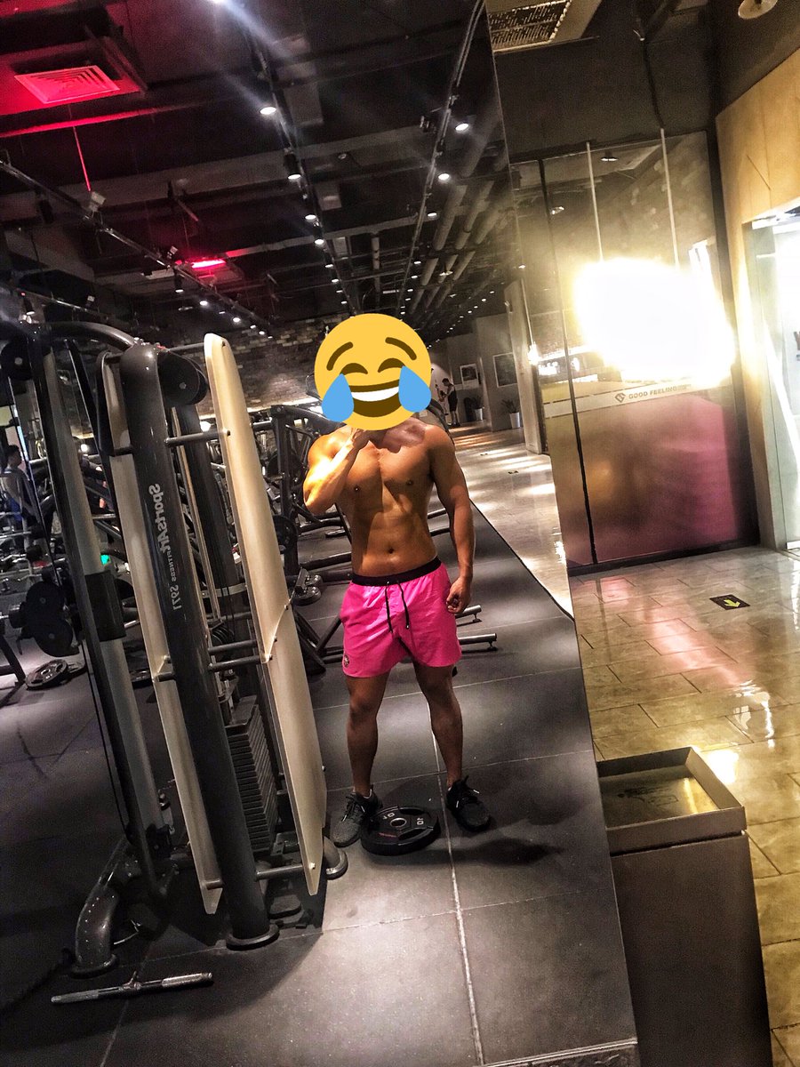 sunbyself's tweet photo. 最近贪吃，胖了胖了。七夕快乐吧大家。 https://t.co/ne8Ctn98CZ