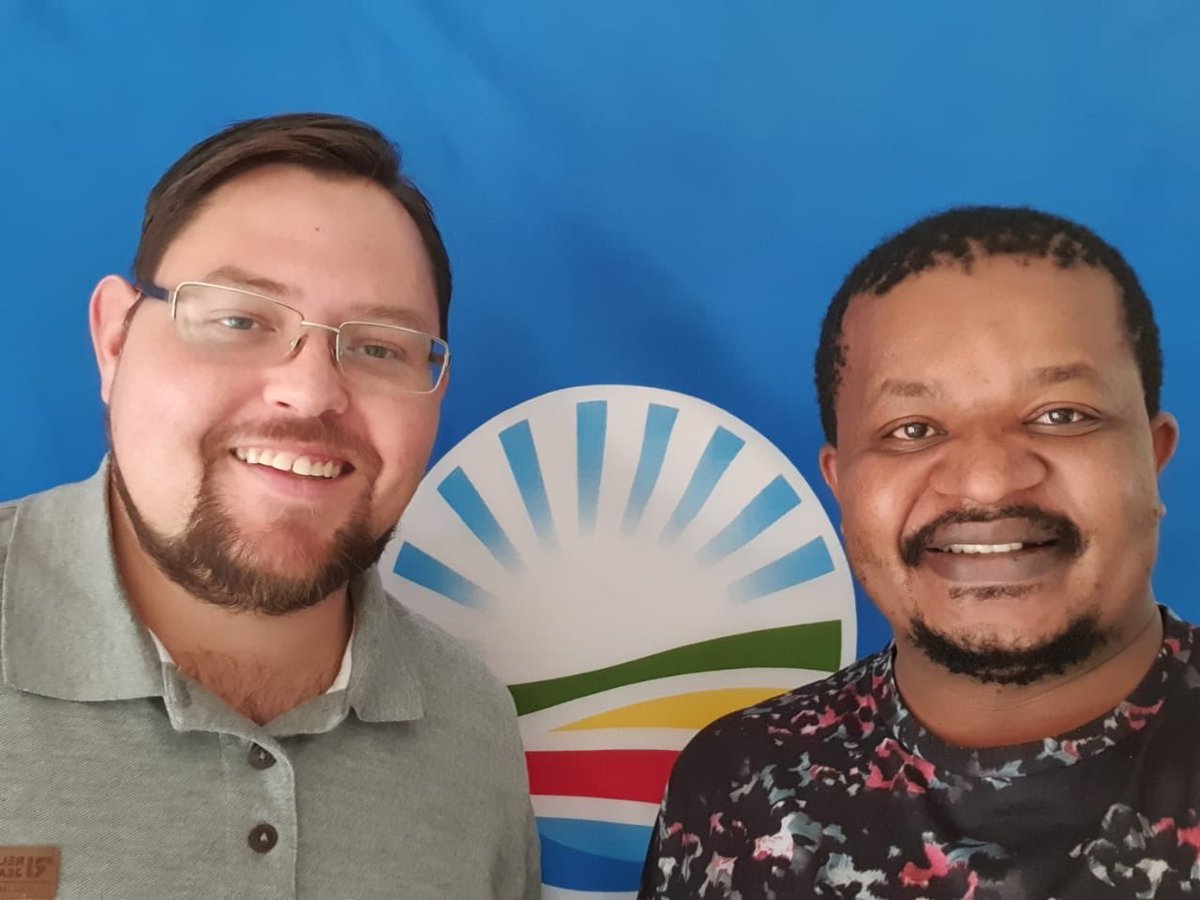 Today <a href="/ShackletonLaw/">Michael Mzamani Shackleton</a> met with Ekurhuleni Ward 38 Councillor <a href="/cllrmaifala/">Cllr Thavha Maifala-Masebe</a> to discuss safety issues at the Brackendowns Police Station.