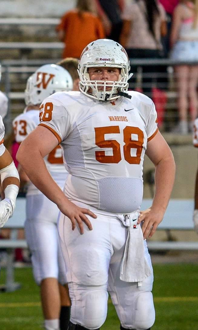 magicmichael__'s tweet image. 58 lbs down today so y’all know I had to throw it back to my peak. Transformation pics coming soon👀