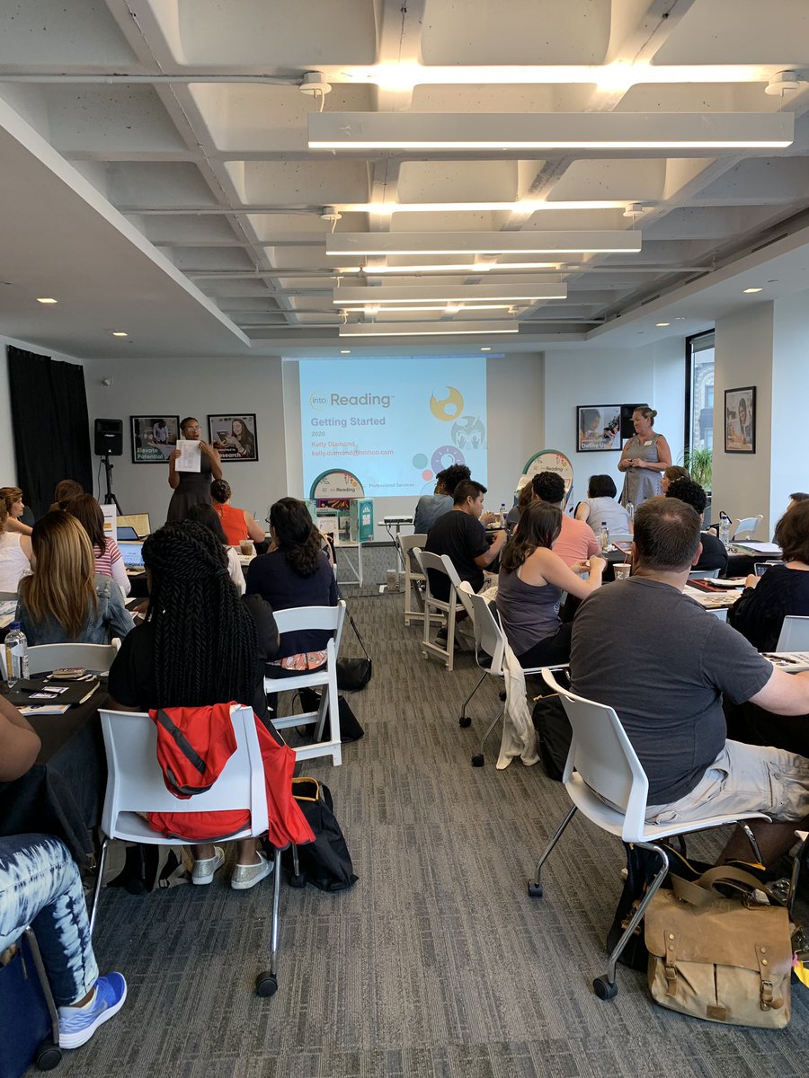 @NYCSchools teachers and leaders meeting at the @HMHCo office for the new Into Reading curriculum training @AreshiaAreshia @KellyDHMH #HMHPROUD #literacy #NYCschools #k12literacy