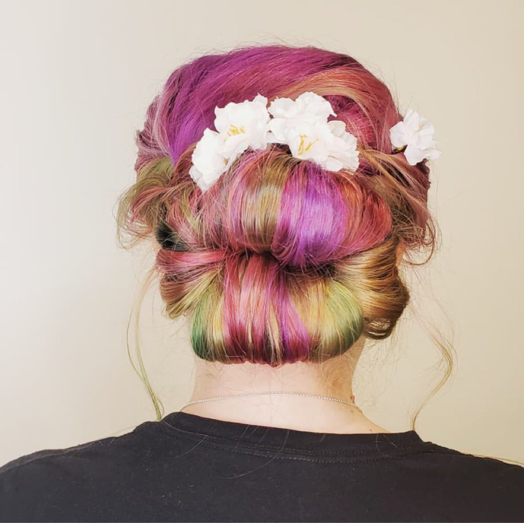 paulmitchellEB's tweet image. Bridal updo 🌸💕

Model: @lindseyy_daniellee
Created by @glam_by_dani
.
.
.
#pmseastbay #pmtseb #paulmitchellstudent #updo #bridalupdo #hair