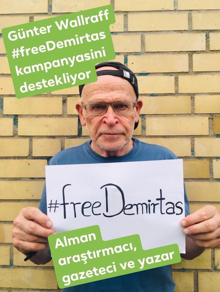 #freeDemirtas  Almanyaya ne bizim siyasetimizden, tutuklumuzdan? "Başkan Aponun heykelini dikeceğiz" demesi bile yeter içeride olması için. Demirtaş serbest kalmasın!