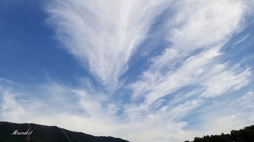 MundetPilar's tweet photo. #CiFib y #CiSpi @meteosojuela @video2paco @bercutero @ManuelRevilla57 @toro_an @lorenfabi @AlexMuozGarc @madinajl @Divulgameteo @MeteoElRealon @AriesAbril11 @AEMET_PaisVasco @AEMET_Navarra
@eguraldiaETB
@mairodrigz
@TiempoCom
@jordirodoreda3
@slaplana_tve @mbarreiro_tve🌬 https://t.co/qut8SQnkbX