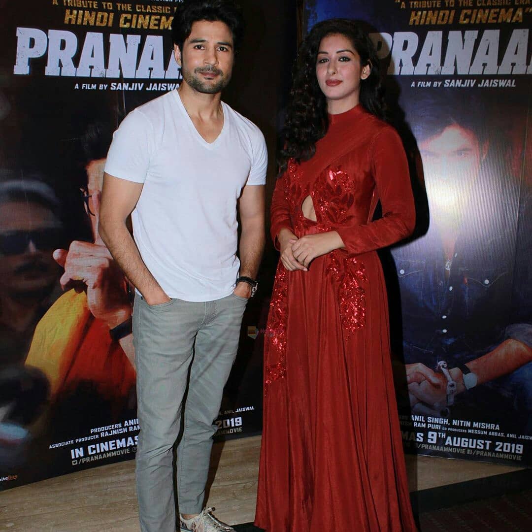 RajeevKDreamers's tweet photo. ๐๐โค #Rajeevkhandelwal at #Pranaam promotions ๐ @pranaammovie #Pranaam is slated to release on 9th August!! ๐
.
.
#SameekshaSingh @iamsameksha @RK1610IsMe #rajeevkhandelwaldreamers #bollywoodstar #SanjivJaiswal @iSanjivJaiswal #PranaamThisFriday 1/1 https://t.co/CGqvyiEvzF