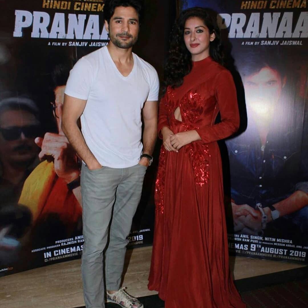 RajeevKDreamers's tweet photo. ๐๐โค #Rajeevkhandelwal at #Pranaam promotions ๐ @pranaammovie #Pranaam is slated to release on 9th August!! ๐
.
.
#SameekshaSingh @iamsameksha @RK1610IsMe #rajeevkhandelwaldreamers #bollywoodstar #SanjivJaiswal @iSanjivJaiswal #PranaamThisFriday 1/2 https://t.co/m3D7YtUbJ0