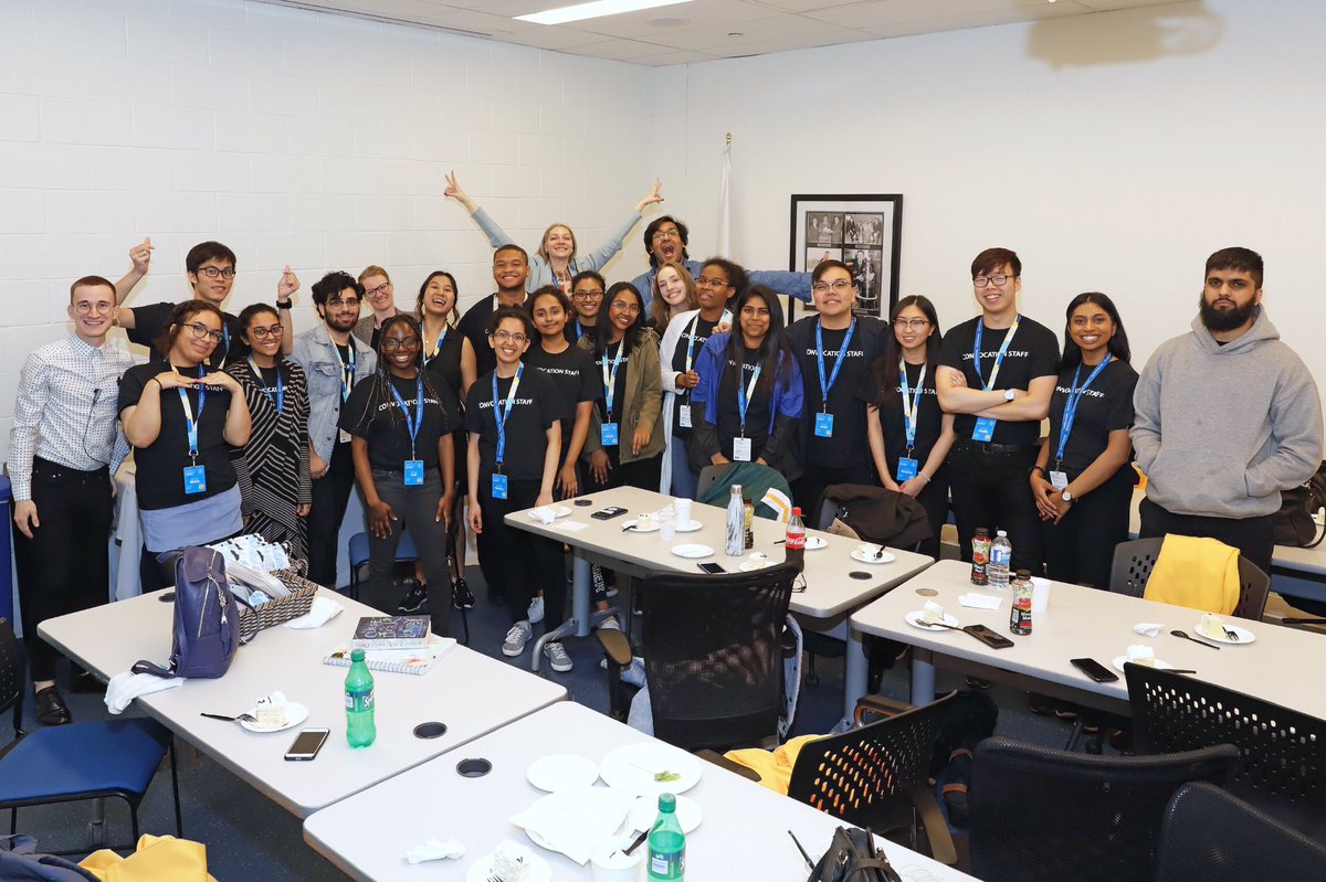 RUconvo's tweet photo. Convocation is looking for engaged students focused on customer service and hospitality. This is a very high-paced environment where you have to problem-solve and think on your feet. Is that you? We'd be happy to have you join our team! Apply by Thursday, Sept. 19, 2019! https://t.co/rfH86QKq3v
