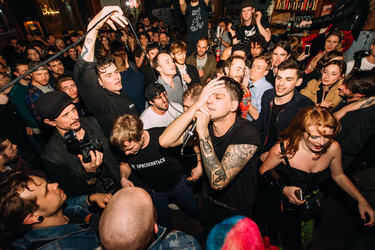 CROWS (@__crows) on Twitter photo We’ve had an absolute belter of a summer so far! Between festivals we’ve been locked away in the studio writing, but we’re gonna give ourselves a lil break and head to <a href="/laroutedurock/">La Route du Rock</a> on August 16th to blow off some steam. See you in 🇫🇷 — 📸: <a href="/cfaruolo/">Carolina Faruolo</a> We’ve had an absolute belter of a summer so far! Between festivals we’ve been locked away in the studio writing, but we’re gonna give ourselves a lil break and head to <a href="/laroutedurock/">La Route du Rock</a> on August 16th to blow off some steam. See you in 🇫🇷 — 📸: <a href="/cfaruolo/">Carolina Faruolo</a>