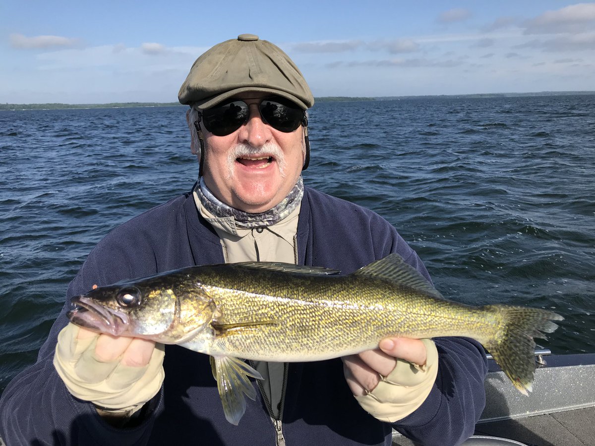 brobull's tweet photo. #TuesdayMotivation #WalleyeOn #SummerofWalleye #August #Fishing #OnlyinMN #BrosGuideService ππ£ https://t.co/7nbfdWcDhv