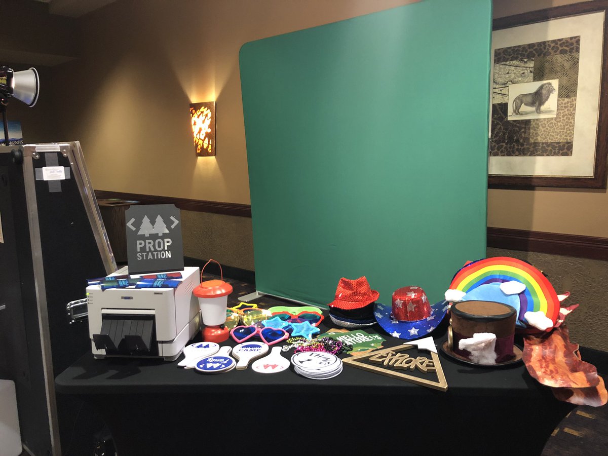 MoonlightBooth's tweet image. Come and checkout our booth and have your picture taken #THATconference