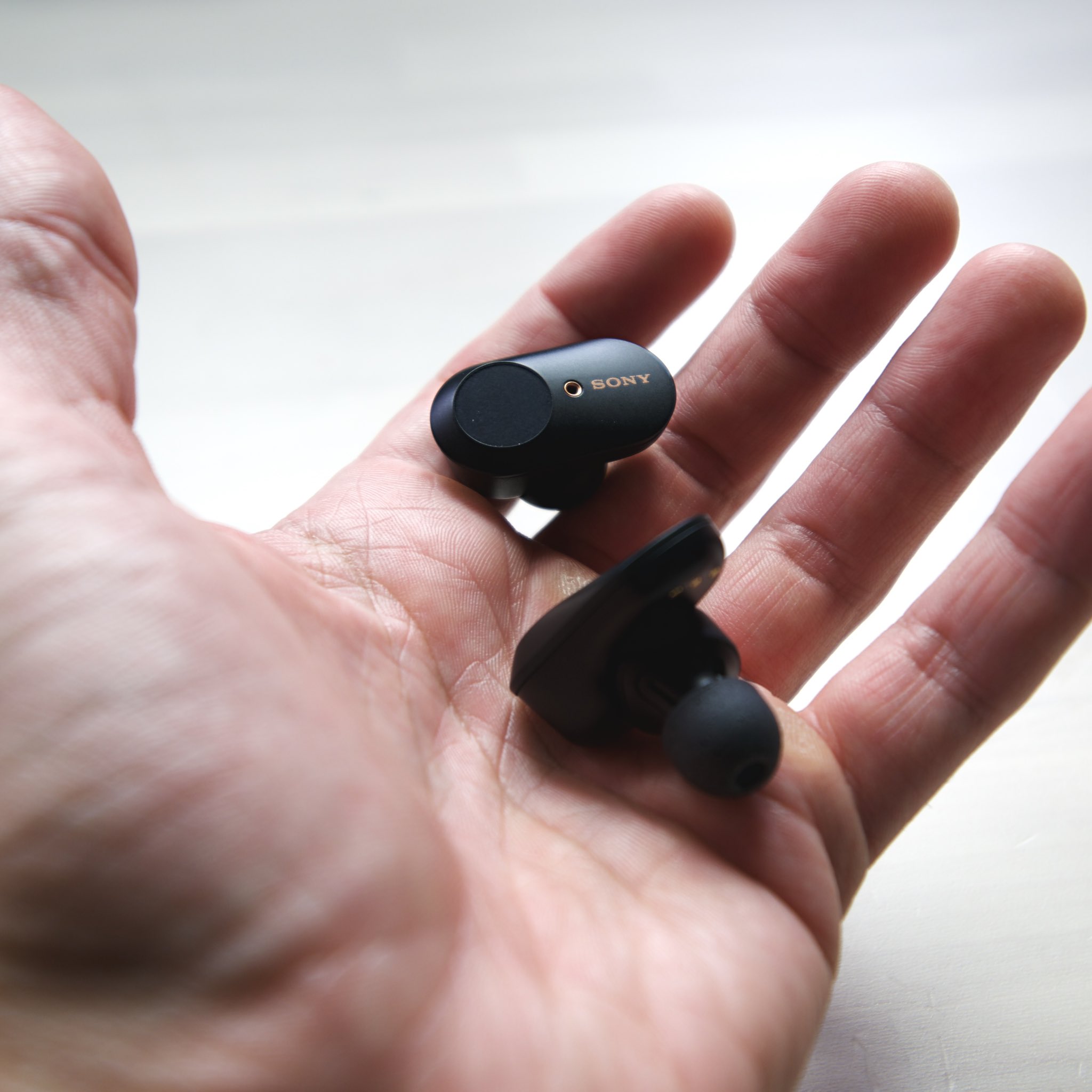 unbox therapy sony headphones