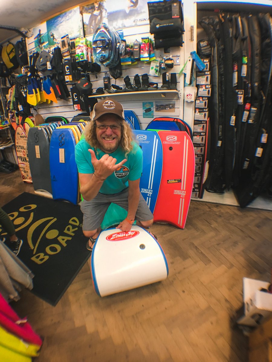 ZumaJaySurf's tweet image. STOP THE #WAVEOFWASTE

Read more: facebook.com/ZumaJaySurf/po…