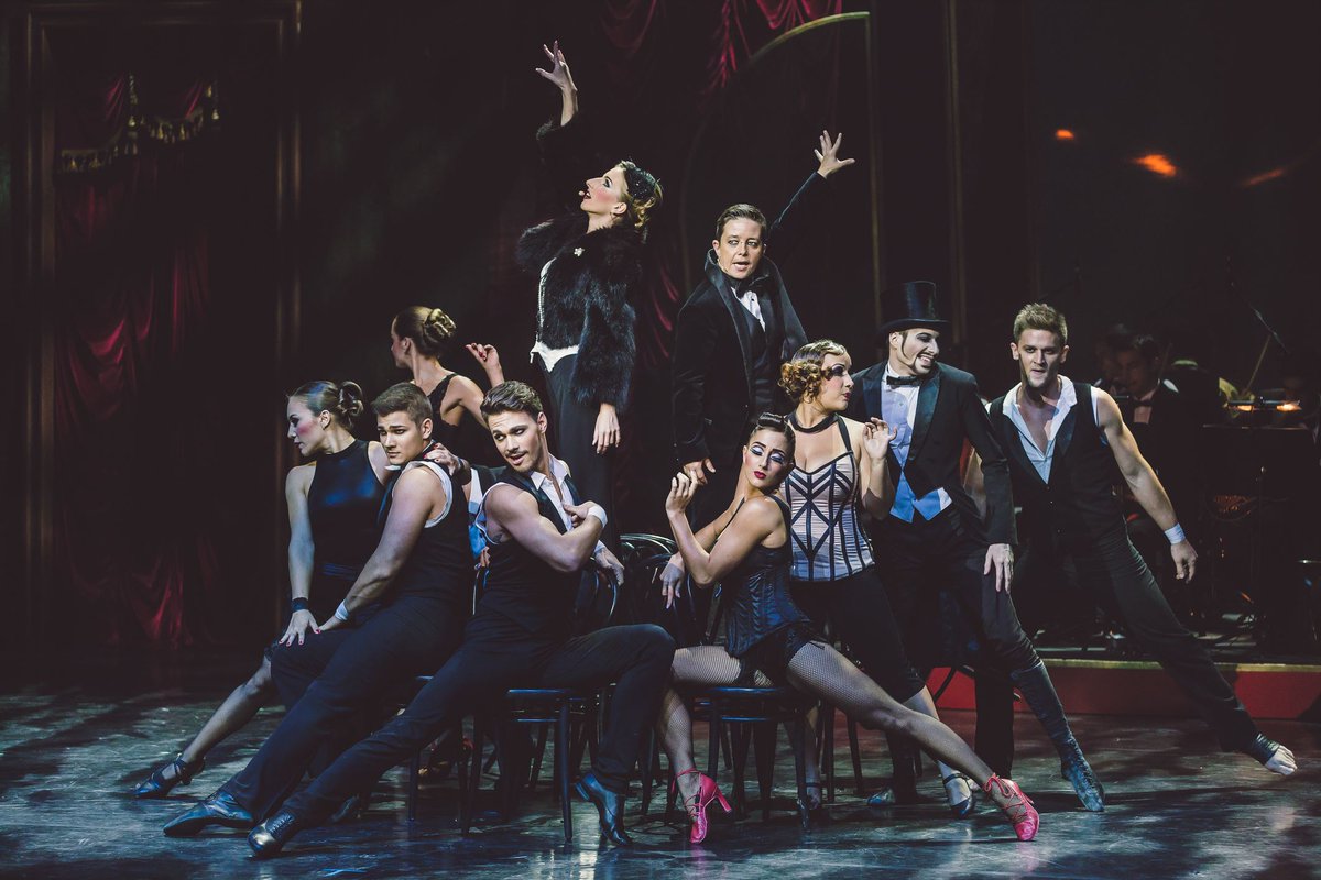 AssemblyFest's tweet photo. Take a trip to the Paris of the 1930's with the ever so sexy and incredibly talented @recirquel and their production Paris De Nuit
#IsItGettingHotInHere
๐https://t.co/7kno5htPi1๐ https://t.co/3Fqtz2ClLM