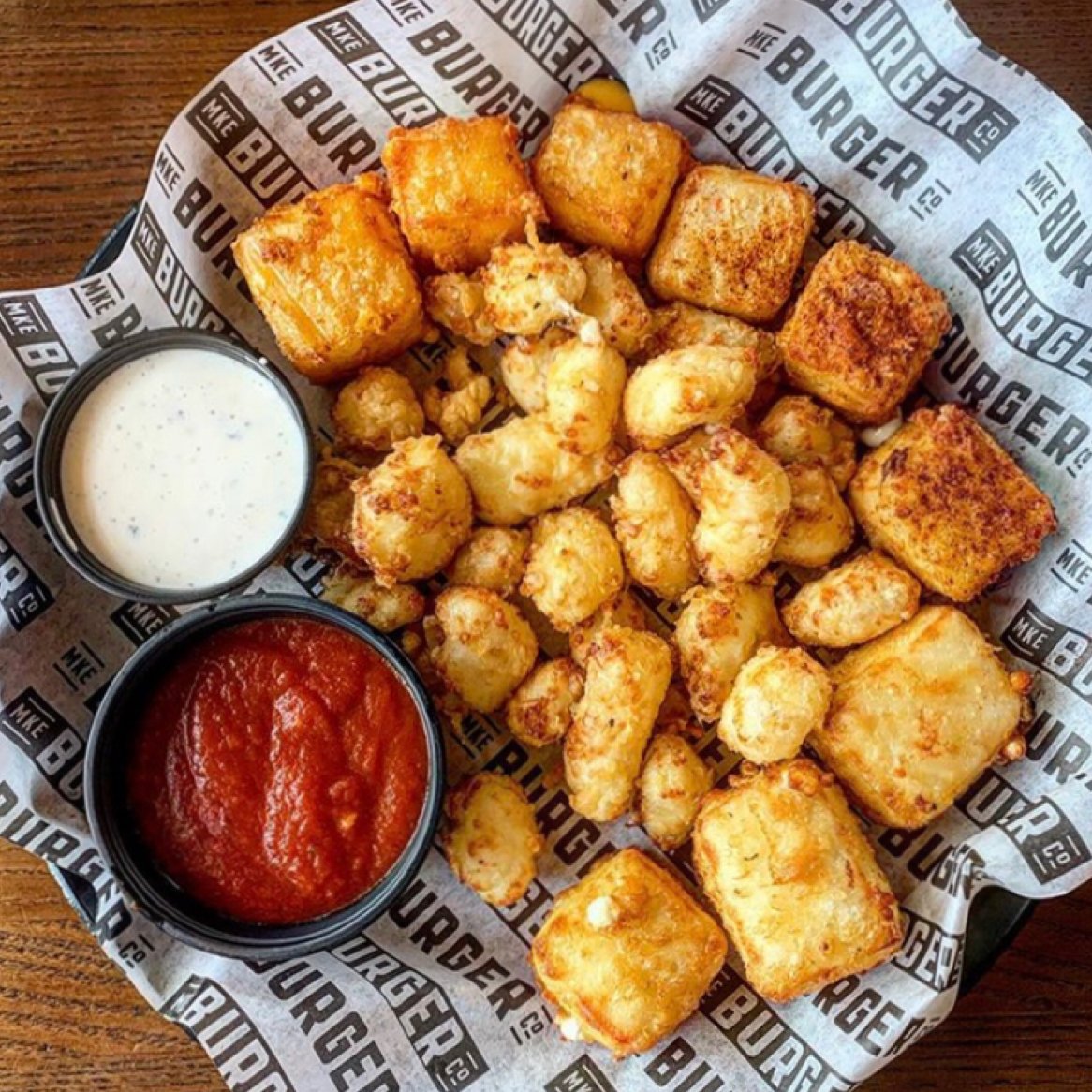 MilwaukeeBurger's tweet photo. “Too much cheese” said no one ever!!! #milwaukeeburger #cheesecurds #cheeseislife #cheeselover #wisconsin #wisconsinlife #wiscostyle #onlyinwisconsin https://t.co/9lYJzI5rW4