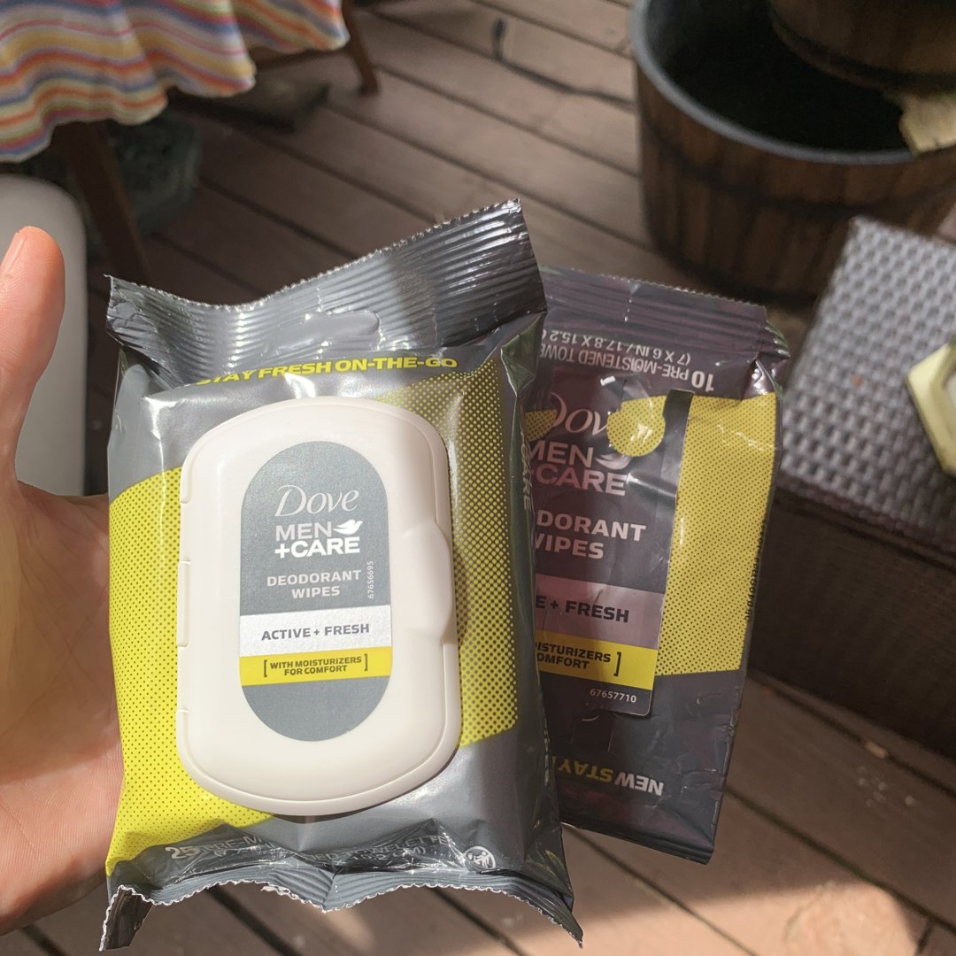 JosephEricHof's tweet photo. These wipes are a great way to keep you clean & smelling fresh. Just remember face first privates areas last or use two and the Dove mens wipes will help keep you fresh this summer.@Influenster @dovemencare #DoveMenStayFresh #FreshnessToGo #complimentary https://t.co/oPsrQmpymc