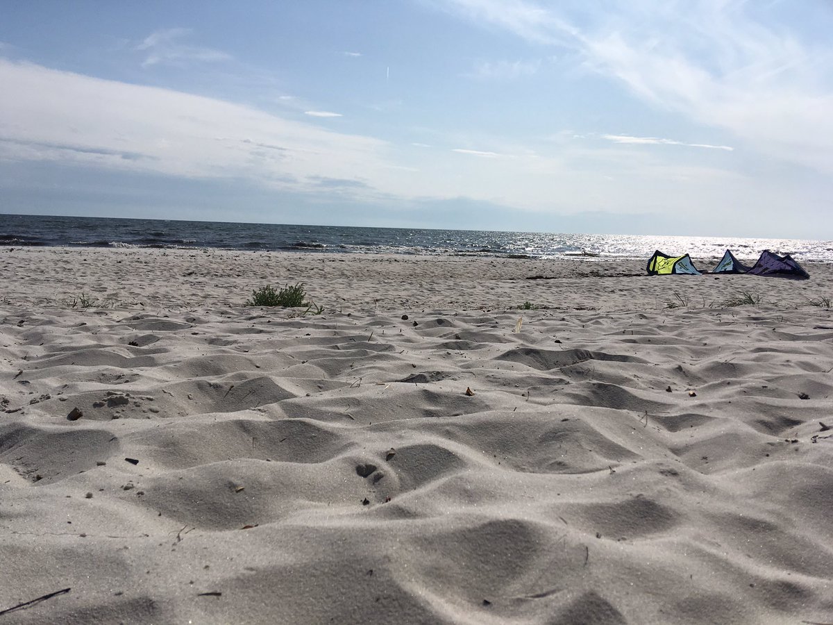 spintronicsHGW's tweet photo. Some kitesurf ;) #Dueodde. Great fun an waves. https://t.co/IHnCyzwoYt