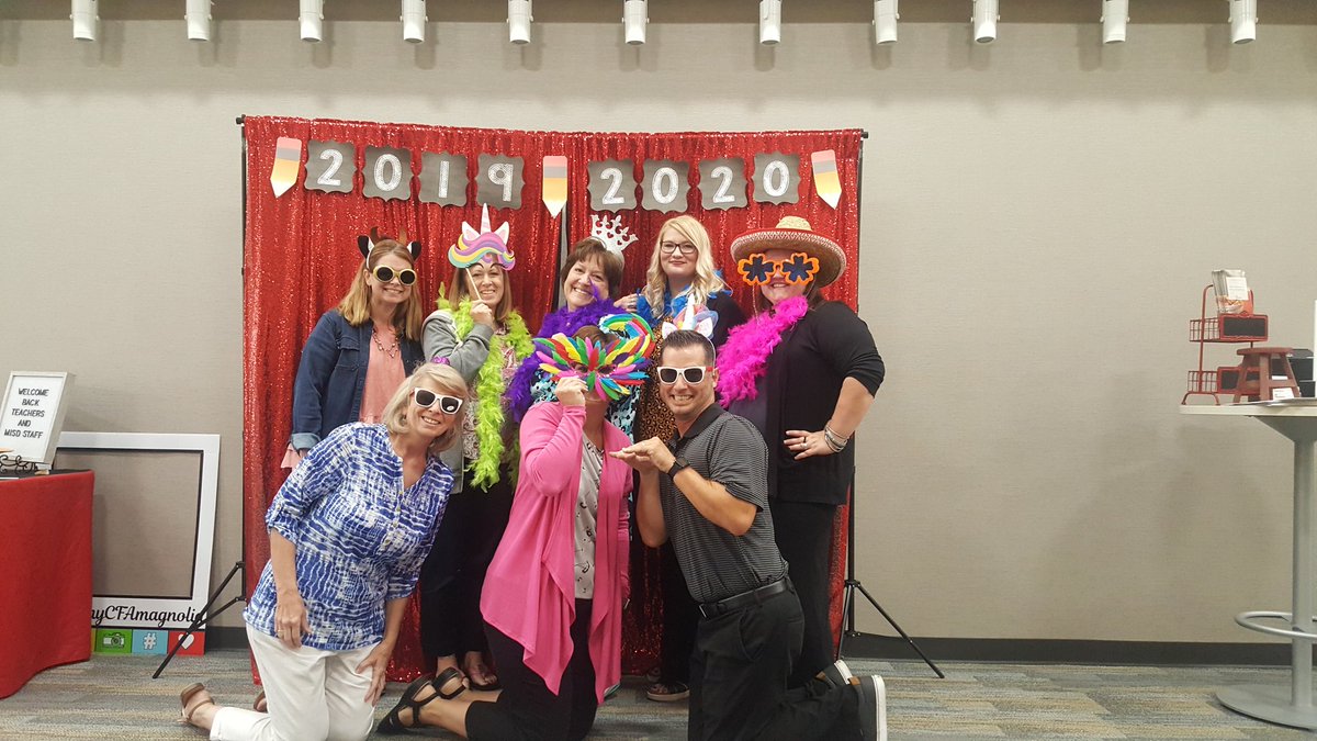 susielynnj's tweet image. Magnolia Math Teams Rocking at Training getting ready for the new year!#magnoliamath