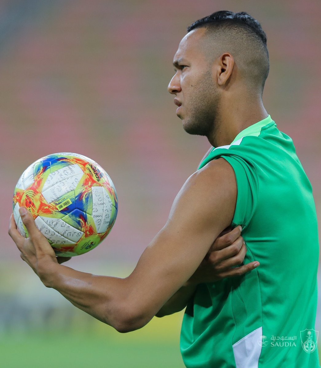 dibalaa21's tweet photo. رجل المحوريه ومؤسسها وقائدها الاعظم

 #الأهلي_الهلال https://t.co/Rri6QXABxz