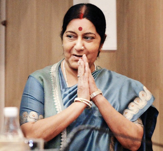 RealPiyushGupta's tweet photo. Former Minister of External Affairs Sushma Swaraj has passed away on August 6.
 Swaraj had suffered a cardiac arrests, and was rushed to AIIMS hospital in Delhi as her condition was critical. Attempts to revive her had failed
#RIP 
#RIPSushmaJi 
#loss 
#India 
# Haryana https://t.co/qkbIUnxsNy