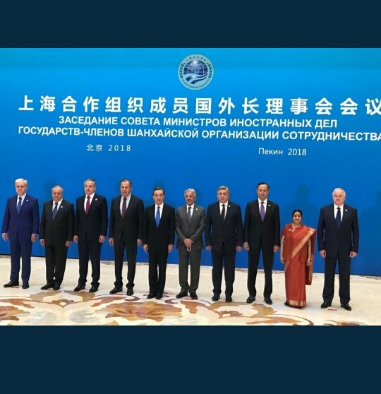 Tuby_amy's tweet photo. Can't take this picture off my mind! She always made us proud with her confidence and contribution for the country. One of the most respectful and gracious lady!  Loads of respect to her.. #RIPSushmaJi https://t.co/iVdqNBnZR8