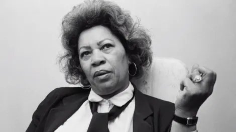 You wanna fly, you got to give up the shit that weighs you down.

- Toni Morrison, 'Song of Solomon'

#RIP #Literature