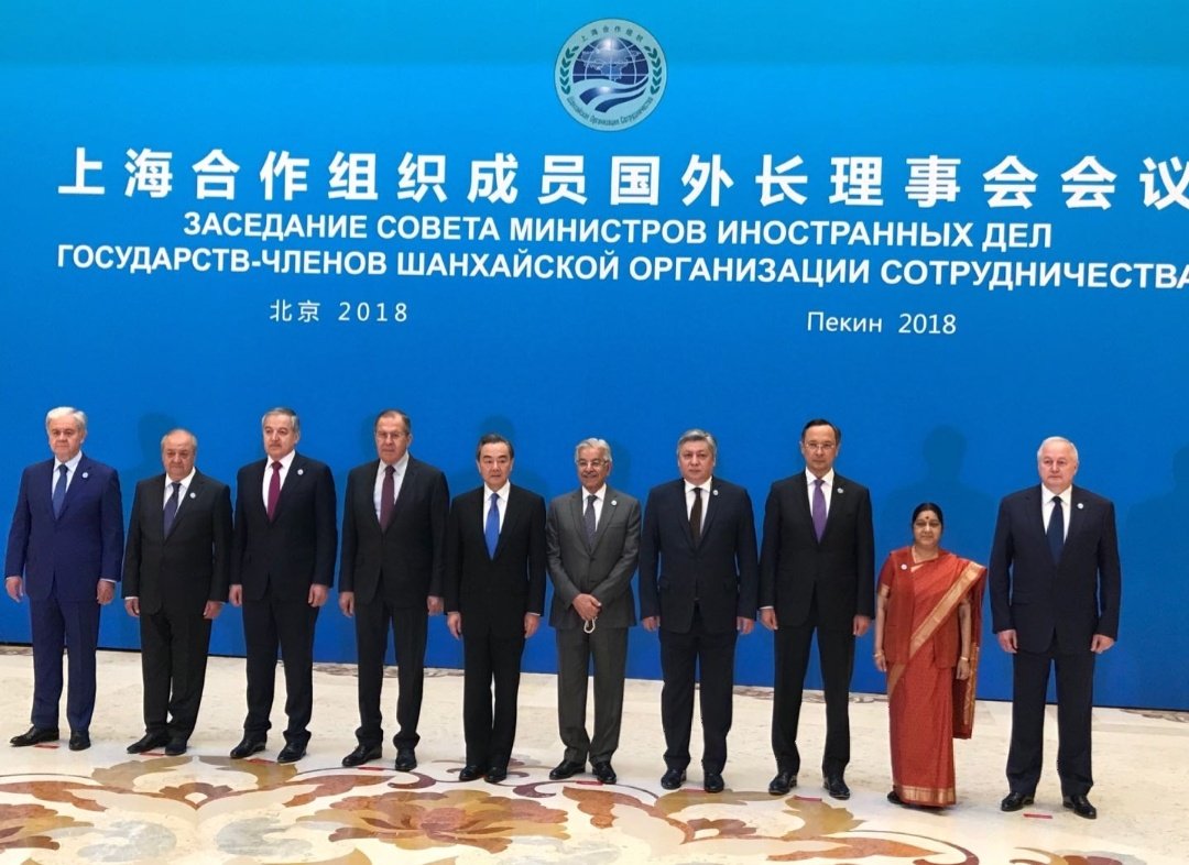 An Inspiration for every woman in India!  A Lady who taught us we can achieve anything we want with absolute dignity and grace. Monumental loss. Rest in Peace Warrior <a href="/SushmaSwaraj/">Sushma Swaraj</a>

#SushmaSwaraj