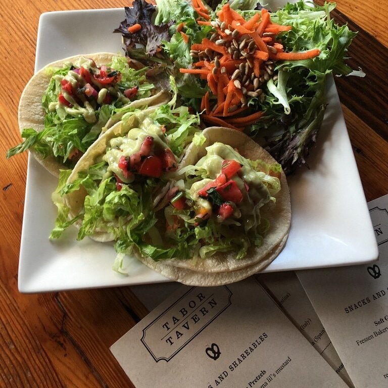 TaborTavernPDX's tweet photo. 🍴#tacotuesday🌮 Lunch Special🍴
Smoked salmon tacos with strawberry pico, lettuce, and avocado cream. #pdxeats #eaterpdx https://t.co/AnwUOkECau