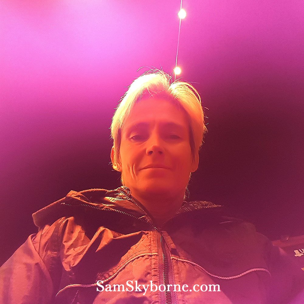 Pretty in Pink... #Selfie in London on #EmbankmentBridge #LoveLondon
#LondonLesbian
#LondonLesbians
#UKLesbian
#UKLesbians
#WritersLife
#WritersNetwork
#WritingLife
#LesbianNightLife
#LesbianRomance
#LesbiansLovingLife
#LesbiansOfIg
#LesbiansOfInstagram
#London