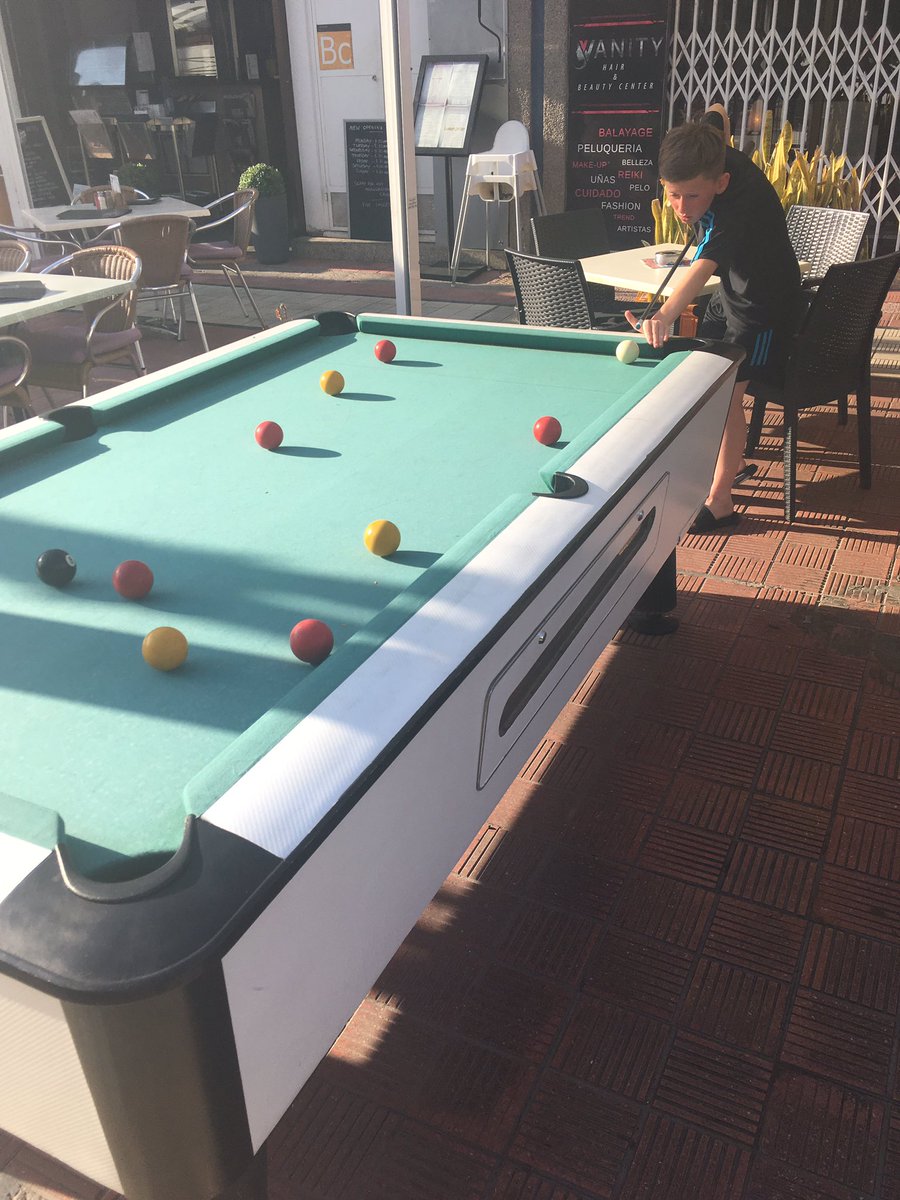 Bit of lad and dad time while women are staying in. Knocking shop and casino after.👍🏻