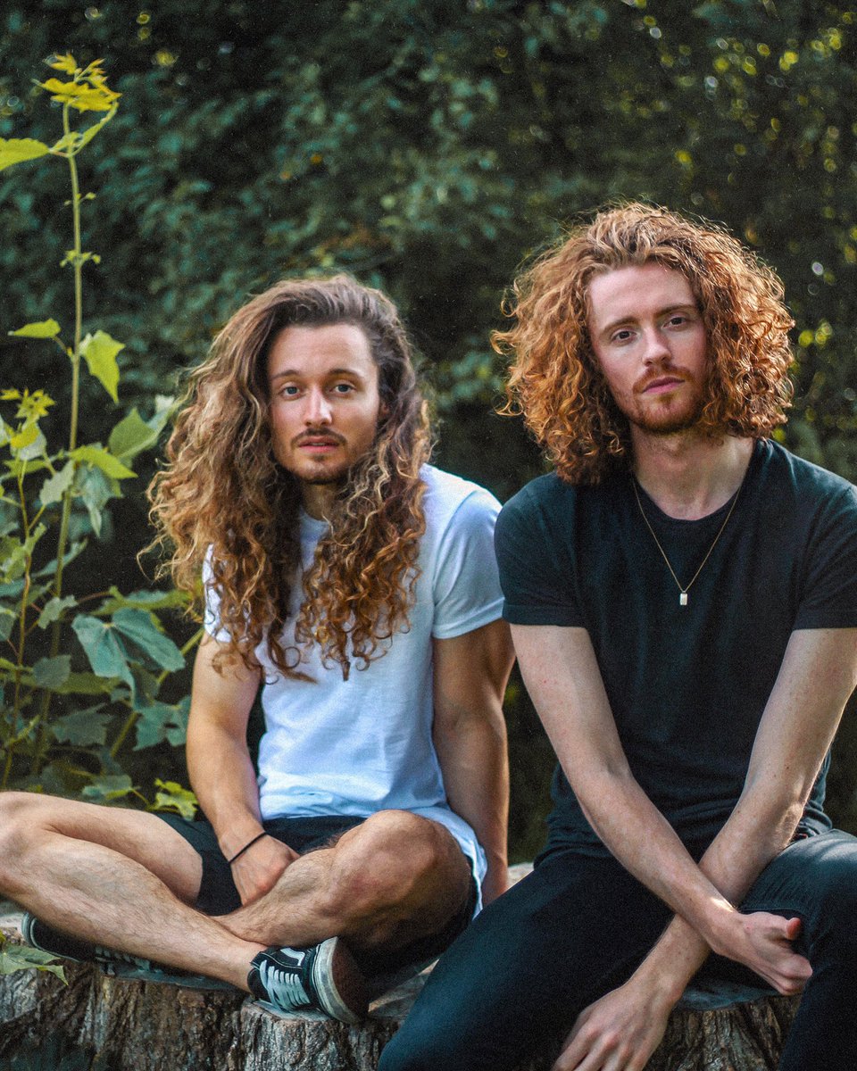 Taking applications to the #curlyhairclub 🦁 x