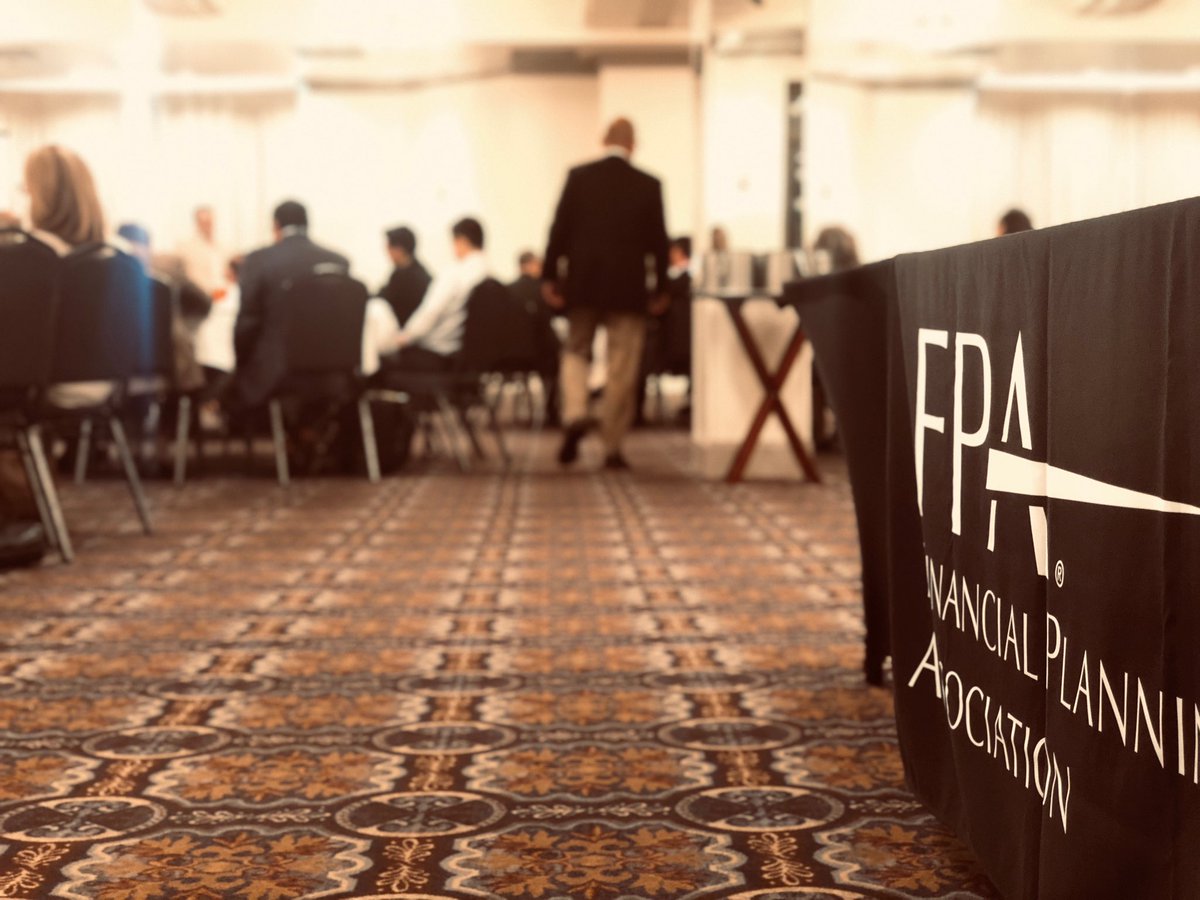 FPA_Houston's tweet photo. Meetings are at the heart of an effective organization and each meeting is an opportunity to set new directions, sharpen focus, and move objectives forward.....thanks to all who made the #FPAHouston chapter meeting great!! #OneFPA #chapter #Houston #HessClub https://t.co/dOdbLZciX9