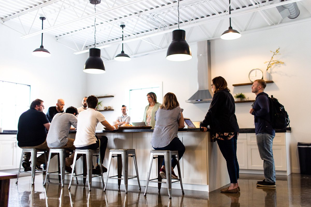 Reusser's tweet photo. At Reusser, our mornings start off with a 15 minute standing meeting to discuss team goals and accomplishments. Monday morning stand ups are the team's personal favorite, ending with a team breakfast and picking 5 words to describe their weekends https://t.co/RViSuXHRn3