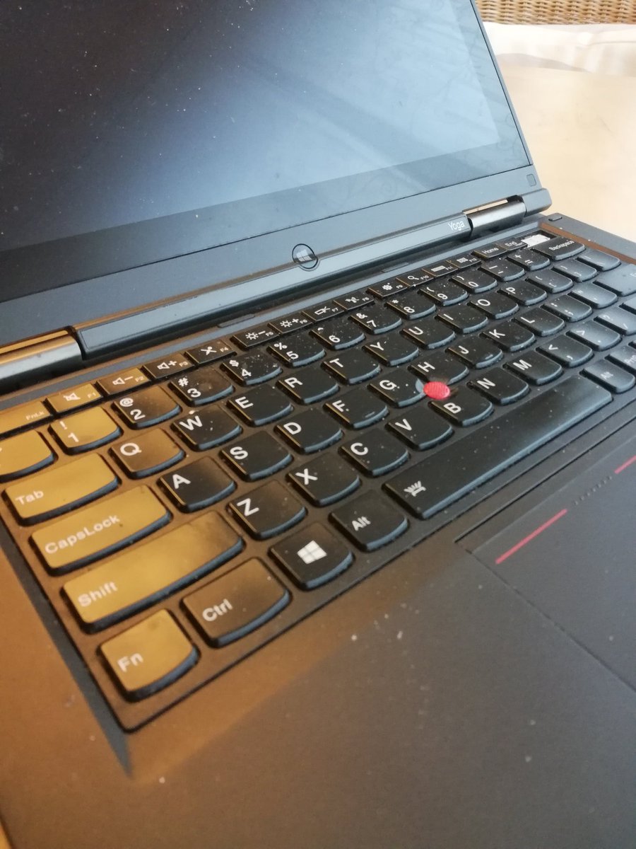 _Tasurinchi_'s tweet photo. Next mod candidate (need first a good cleaning) ๐ @Lenovo @LenovoIN #ThinkPadYoga #NeedMoreThinkPads https://t.co/vbVojkWjbB