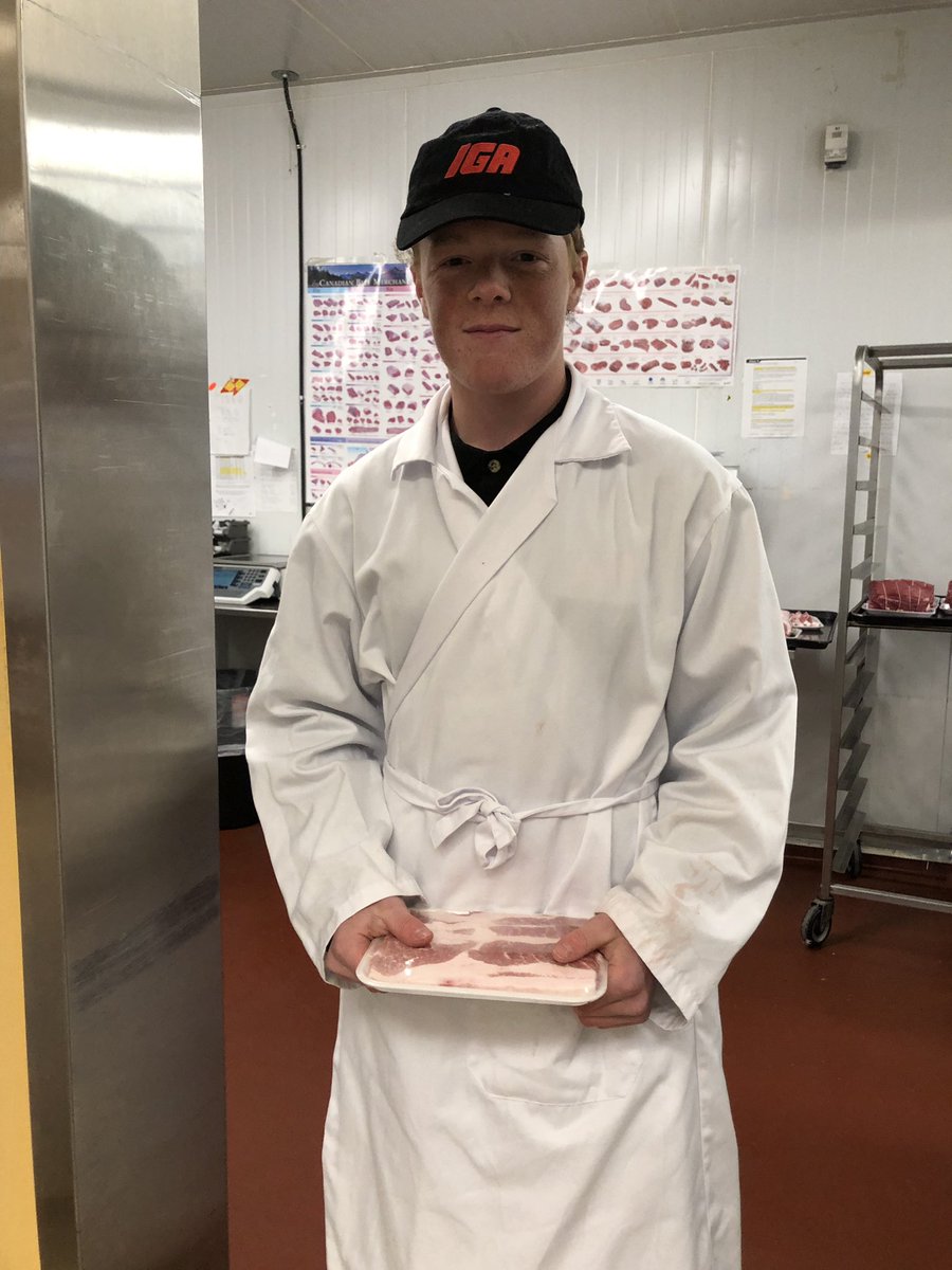 SarahVDK1's tweet photo. Another student hard at work at IGA @ngpshth. Thank-You IGA Whitecourt for the many work opportunities for our students. #summer #workexperience #offcampuseducation https://t.co/fZukFpOtjd